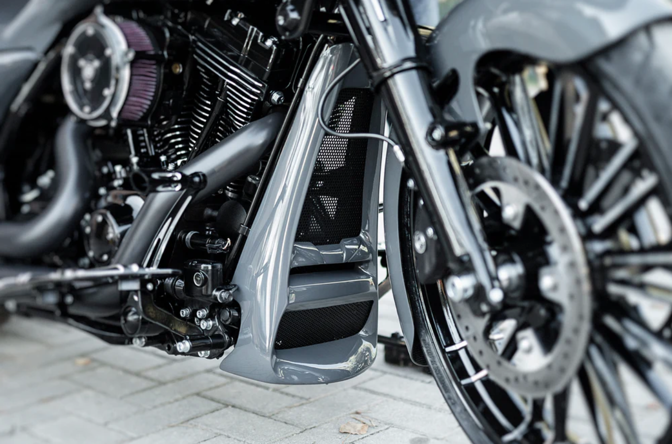 KILLER CUSTOM "AGGRESSOR" RADIATOR COVER - 10-16 TOURING