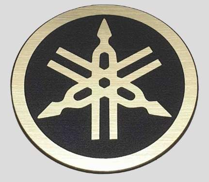 YAMAHA emblem laminat 60 mm a 30 mm