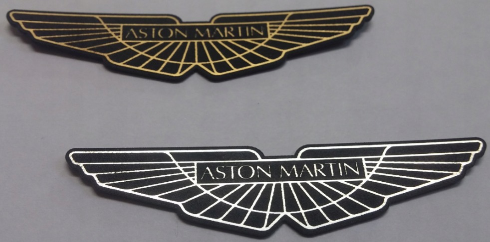 ASTON MARTIN LOGO nalepka emblem laminat 70x15mm