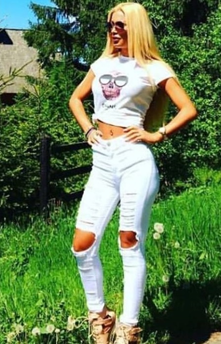 Krátke dámske biele tričko Chanel s lebkou