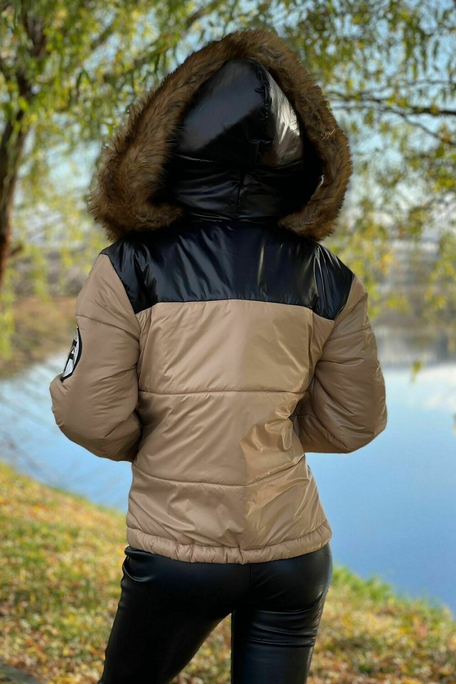 CAPPUCCINO dámska prešívaná zimná bunda s kapucňou