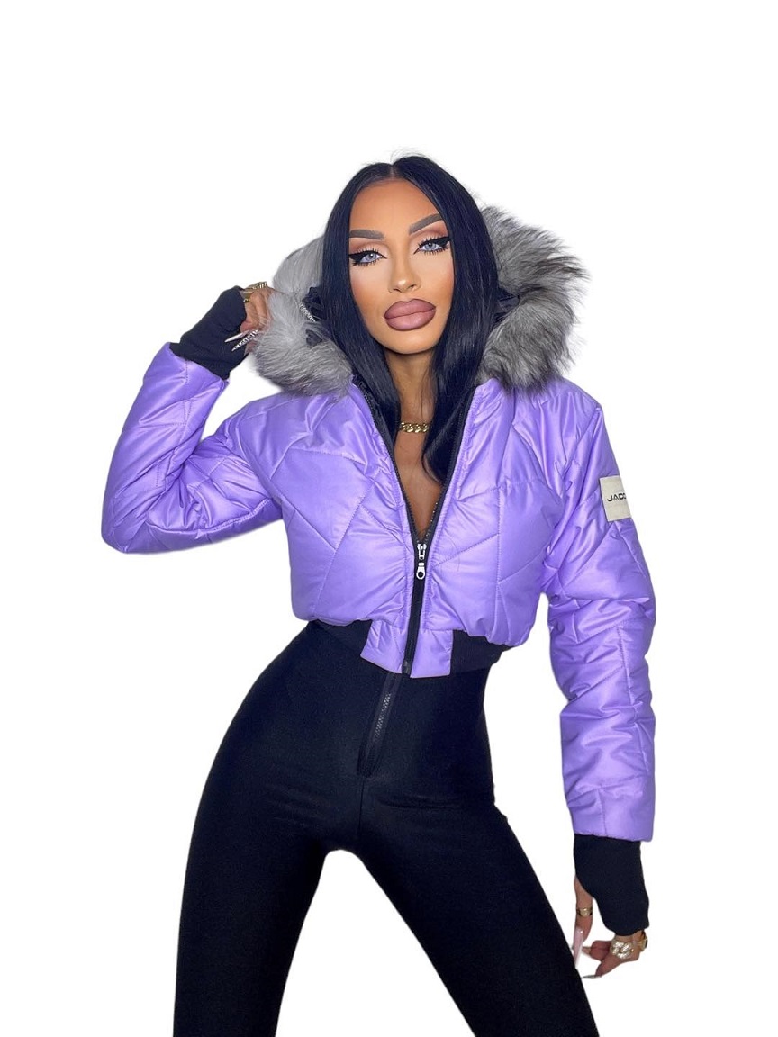 Prechodná dámska krátka fialová bunda s kožušinkou